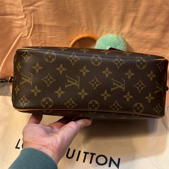 Pre loved authentic LV Trouville - Picture 8 of 13